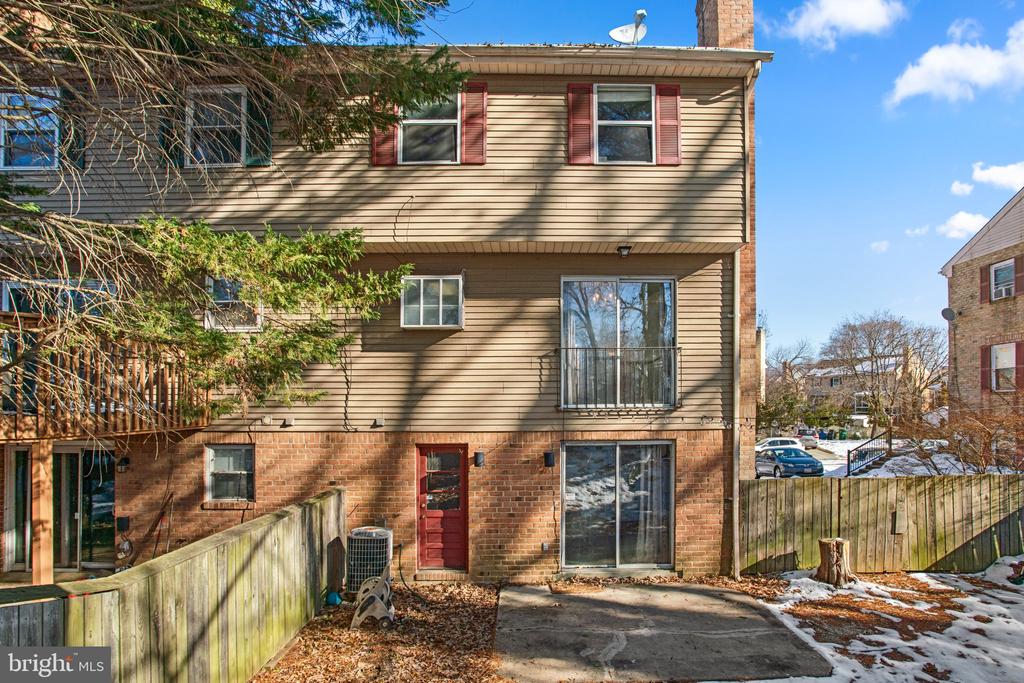 5 FAIRHOPE COURT