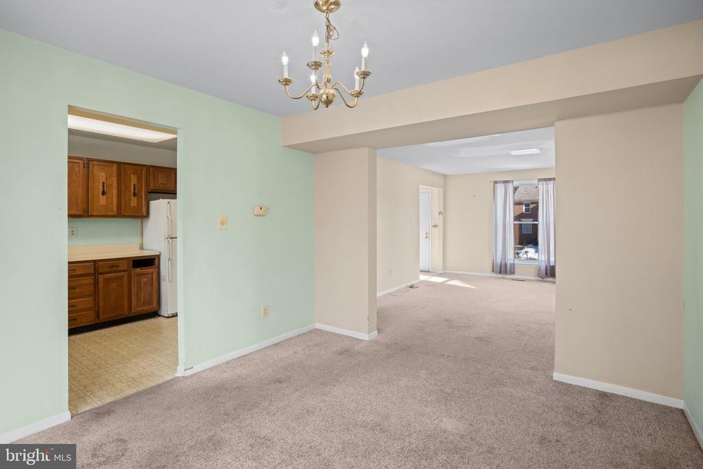 5 FAIRHOPE COURT