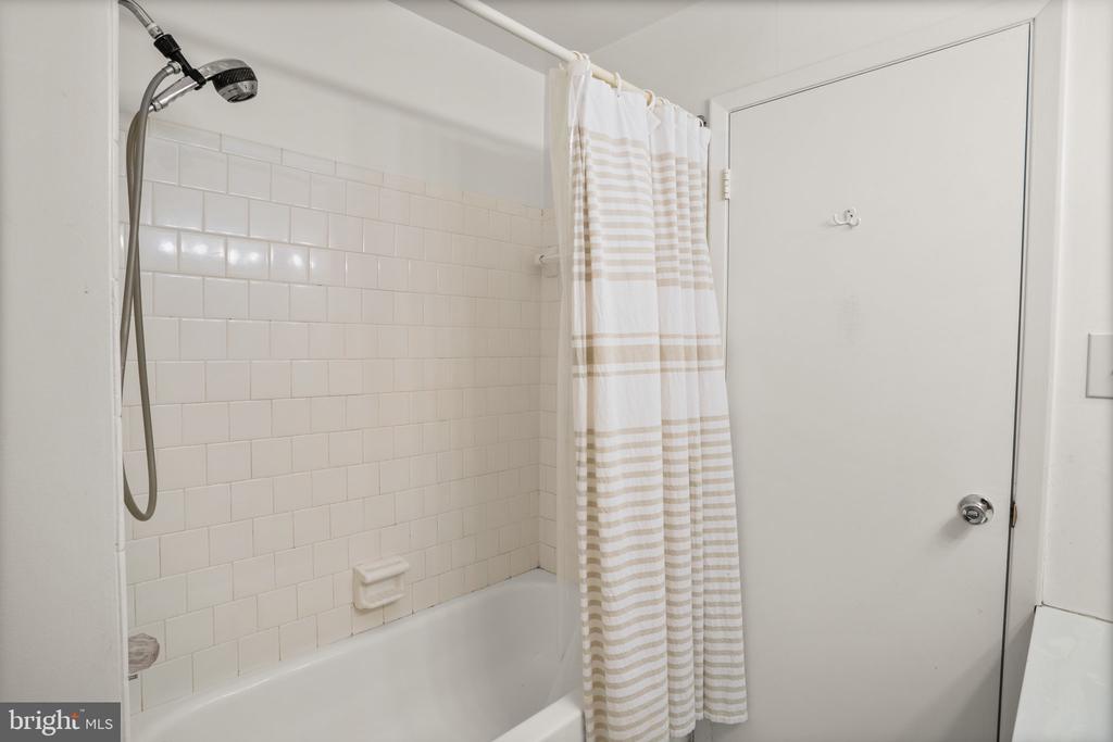 5 FAIRHOPE COURT
