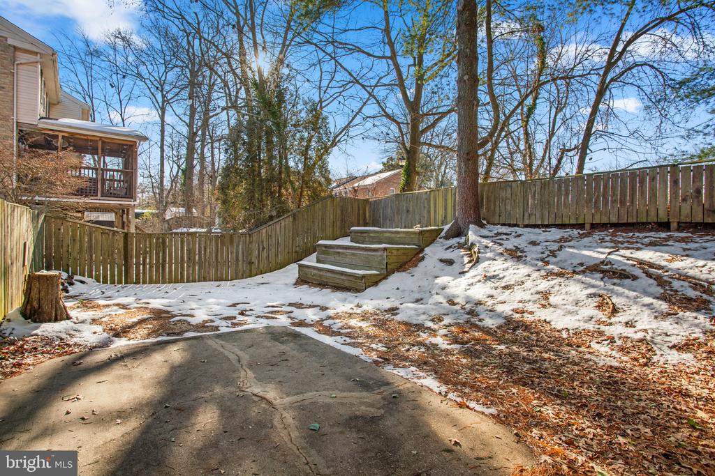5 FAIRHOPE COURT