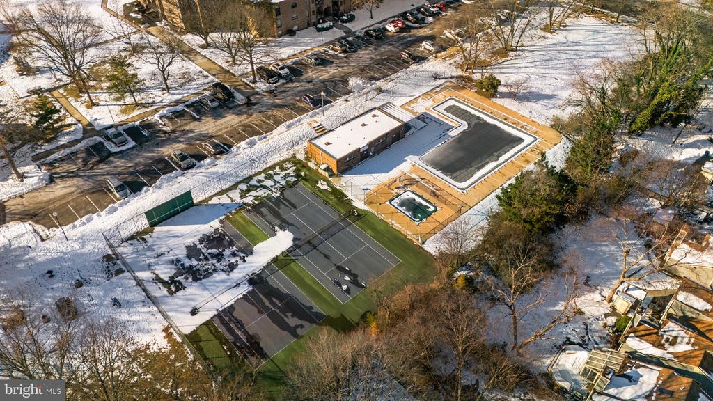 5 FAIRHOPE COURT