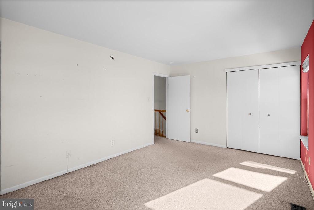 5 FAIRHOPE COURT