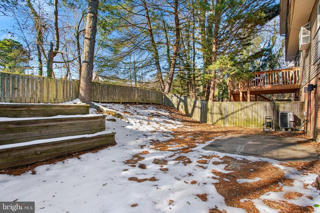 5 FAIRHOPE COURT