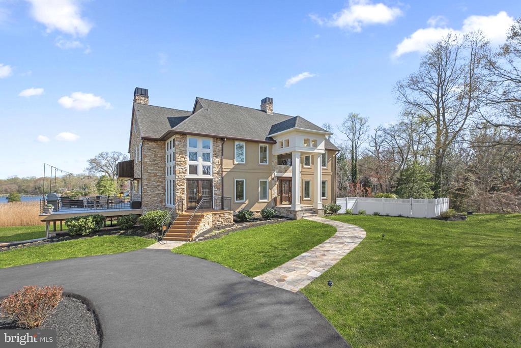 796 CANVASBACK COURT