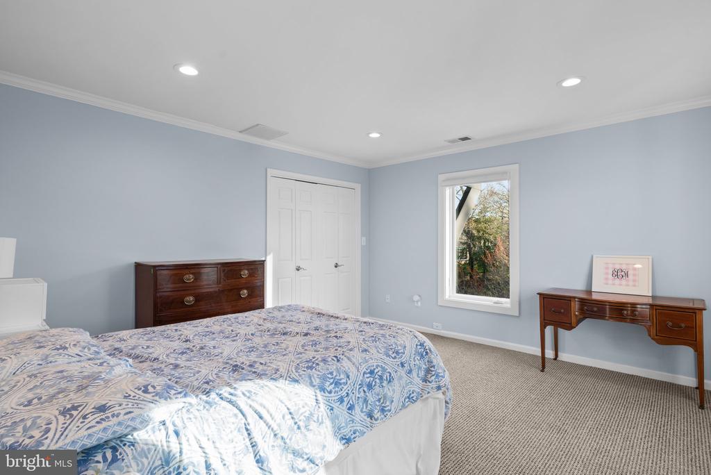796 CANVASBACK COURT