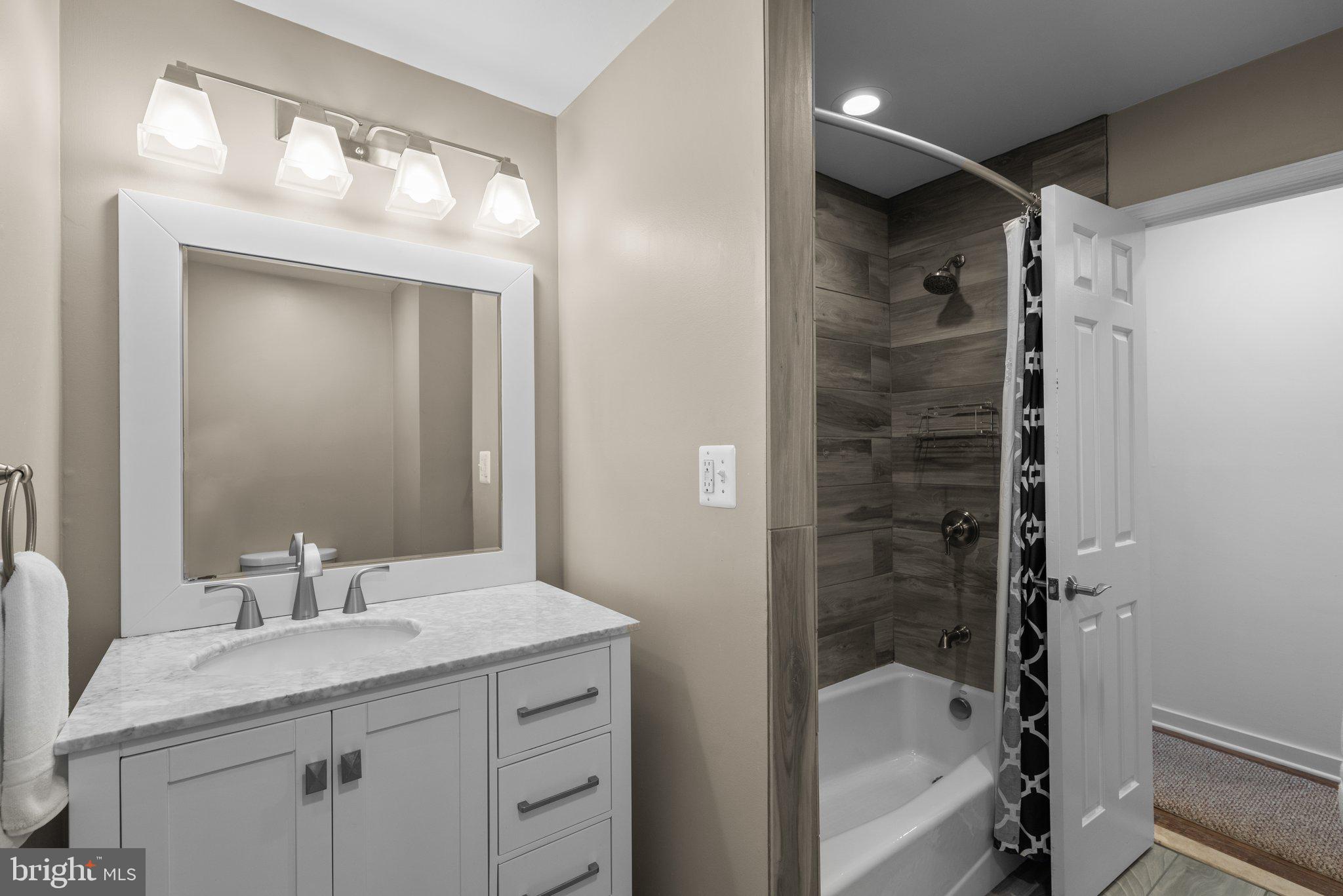 796 CANVASBACK COURT