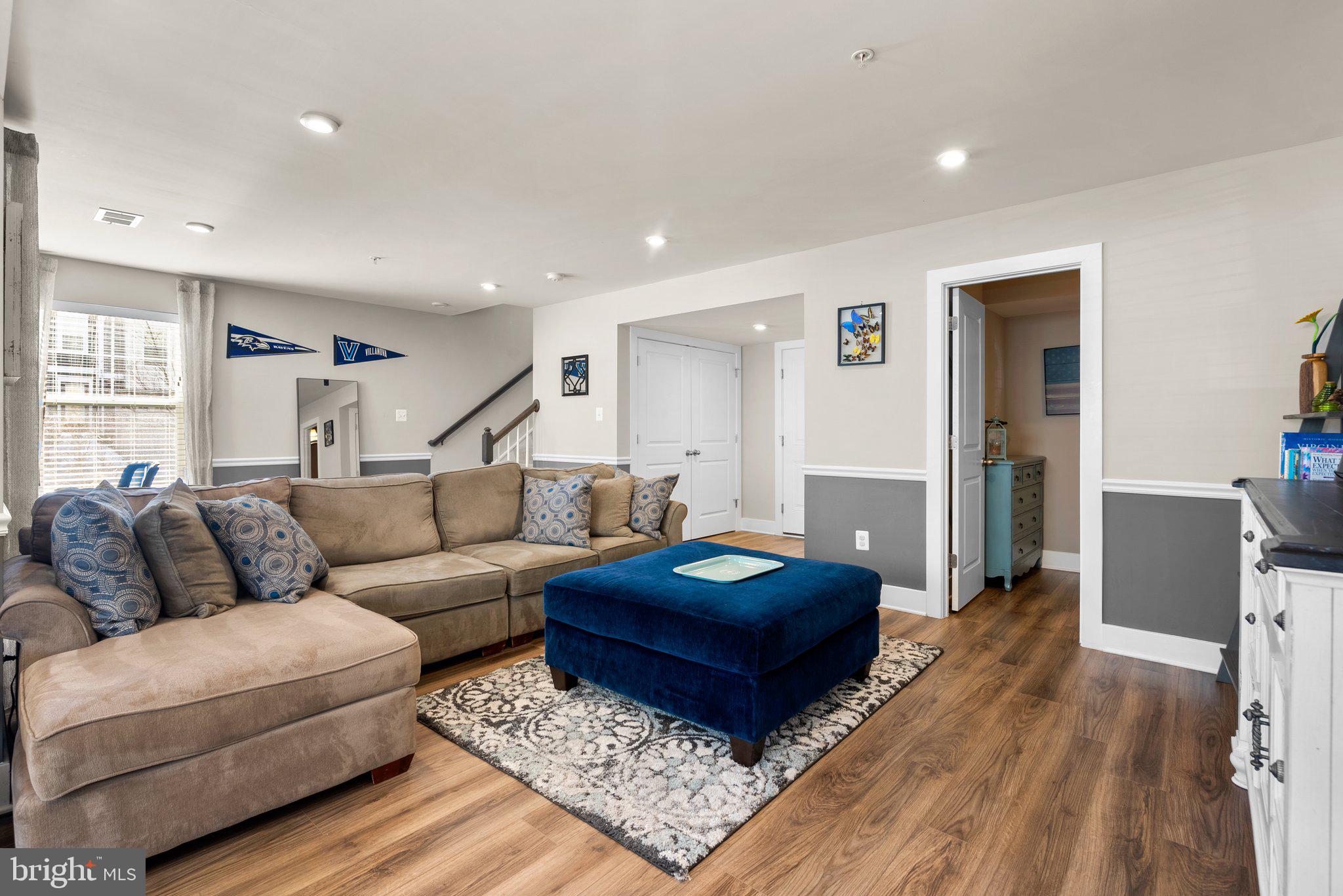 8406 AMBER BEACON CIRCLE