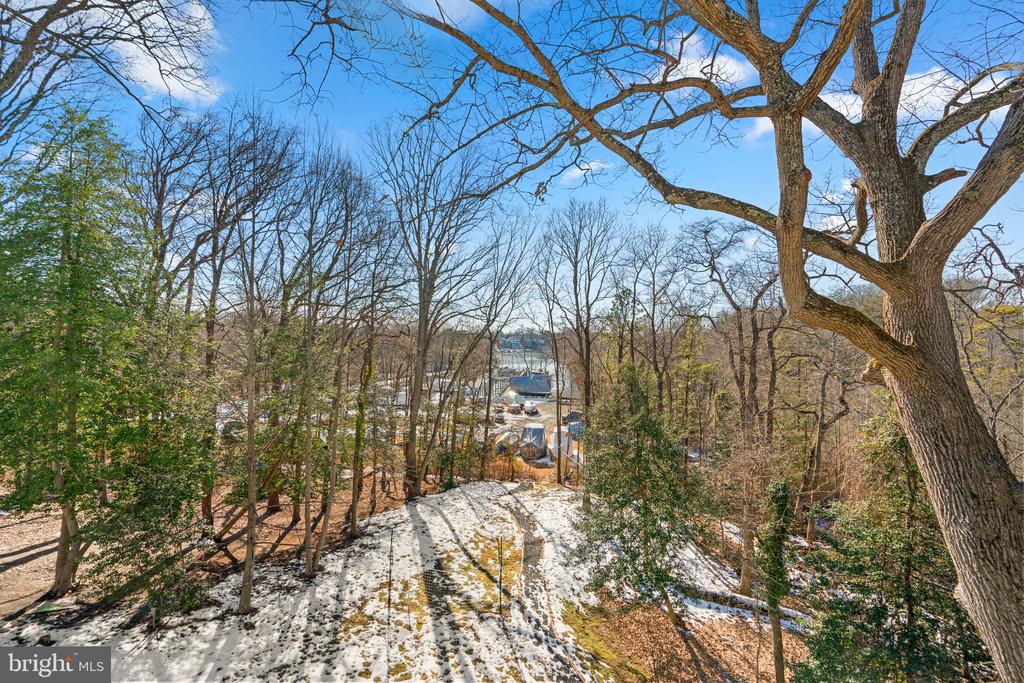 122 CEDAR ROAD