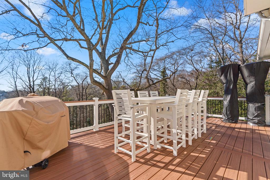 122 CEDAR ROAD
