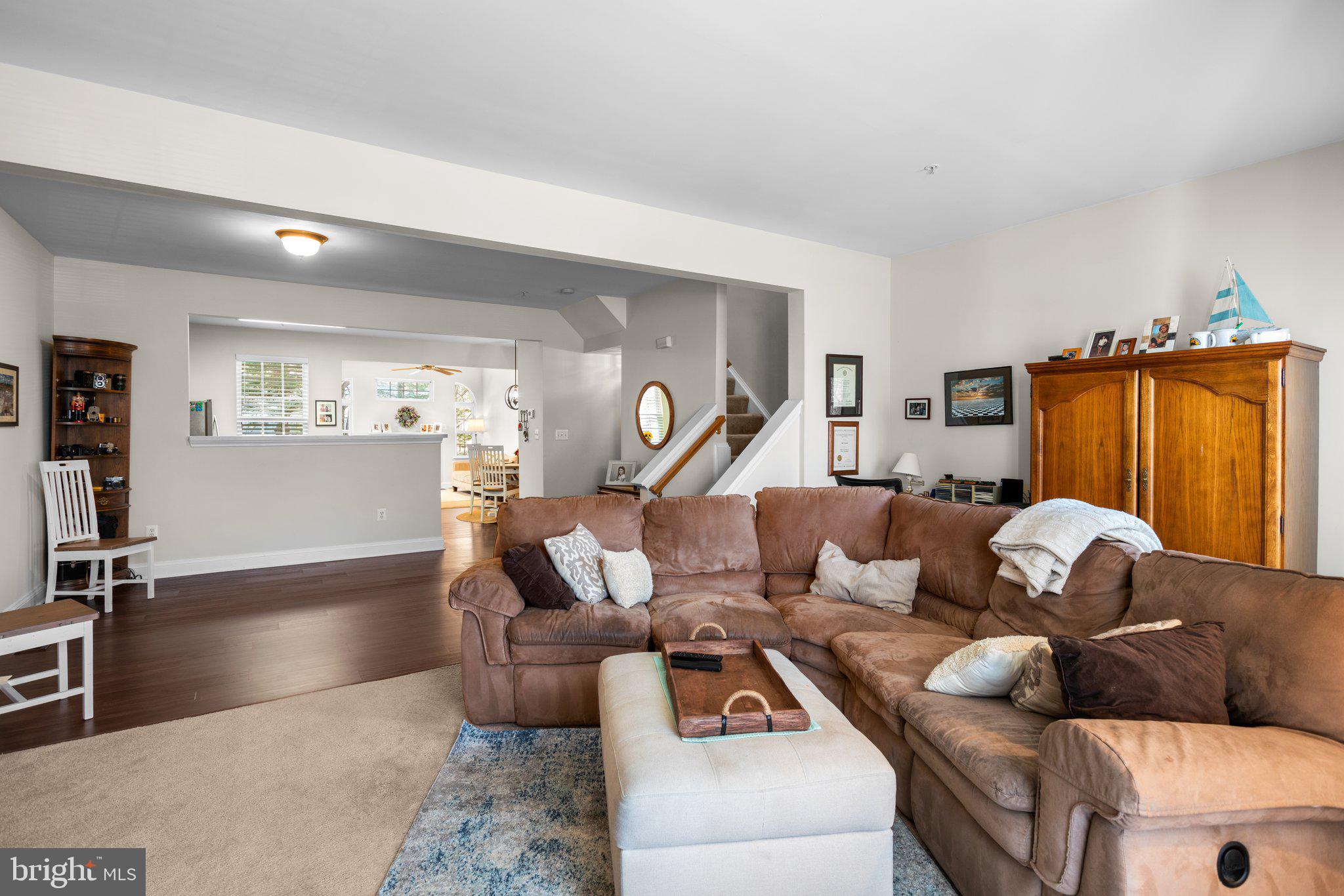 866 STONEHURST COURT