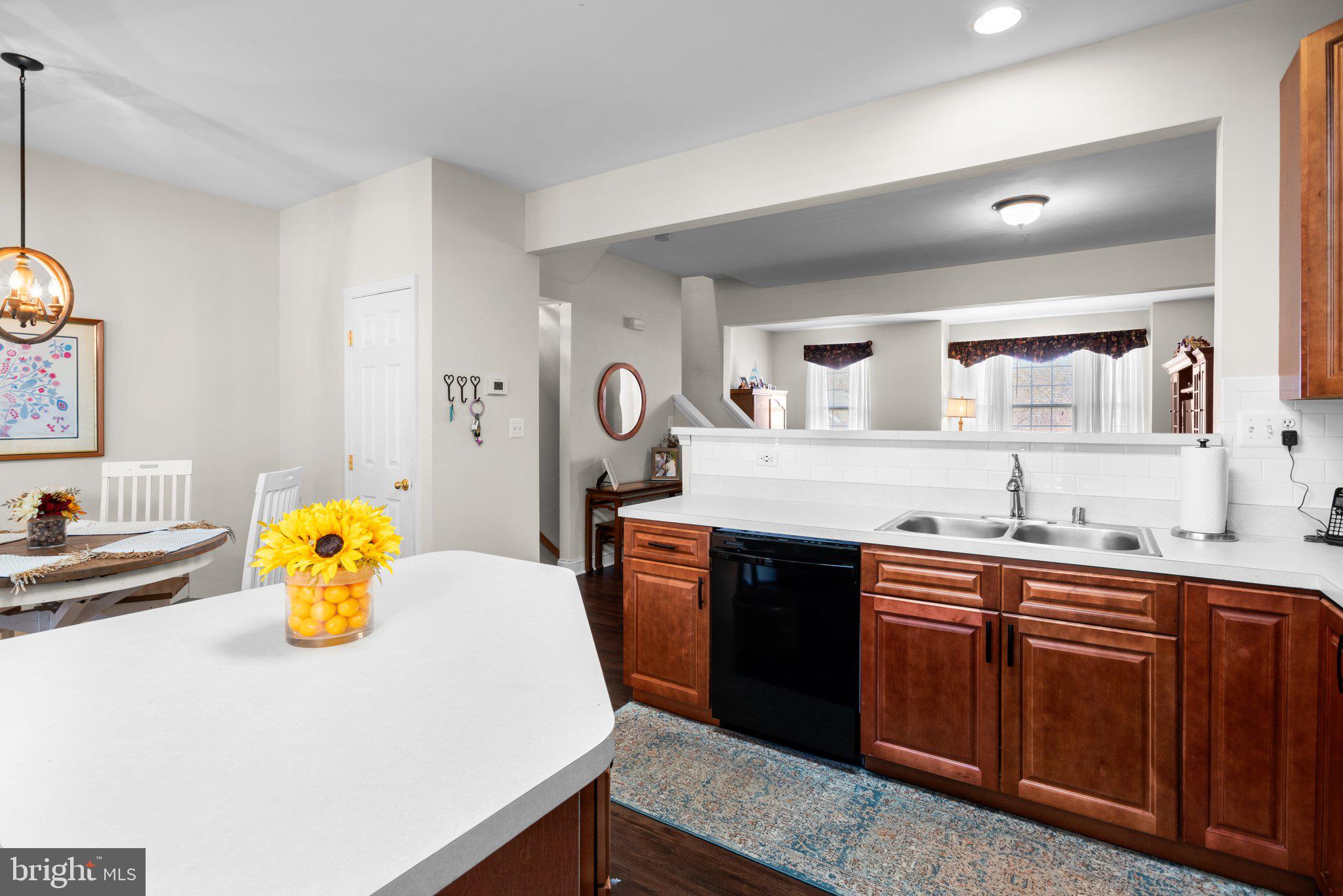 866 STONEHURST COURT