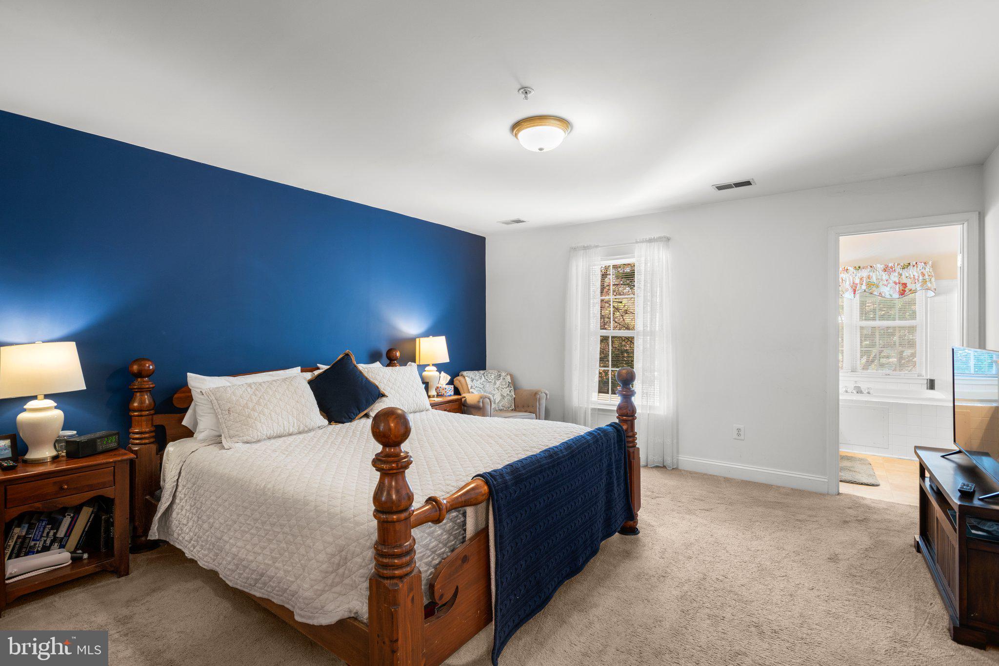 866 STONEHURST COURT