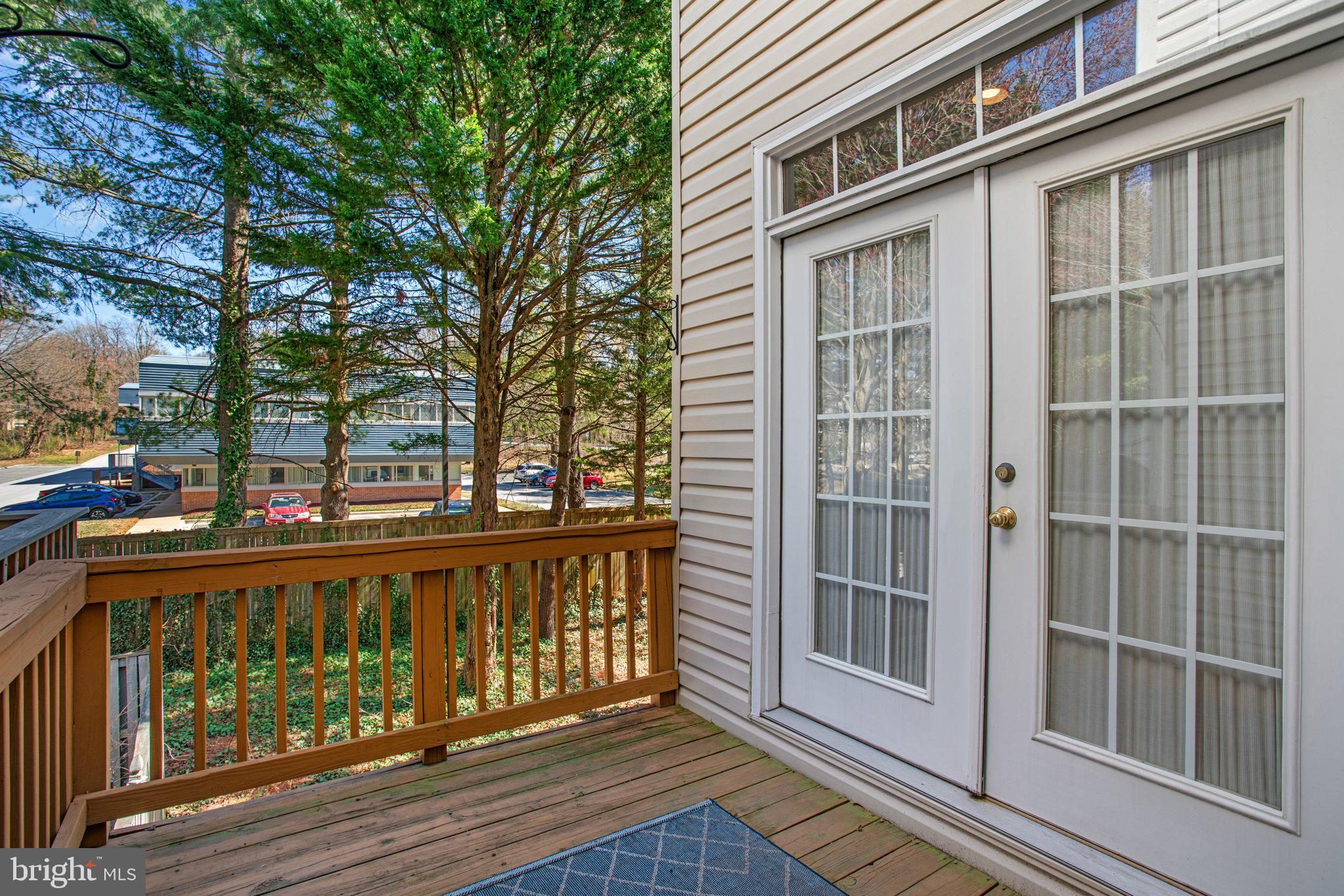 866 STONEHURST COURT