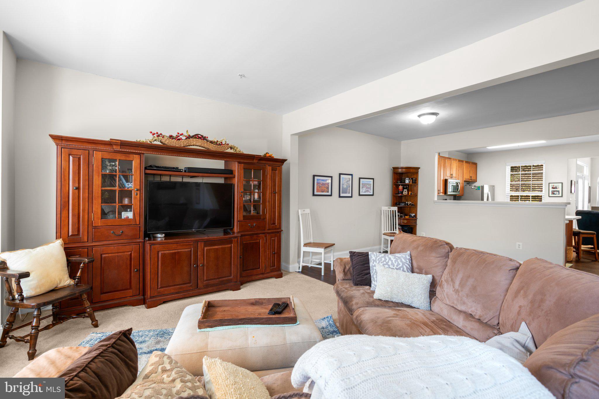 866 STONEHURST COURT