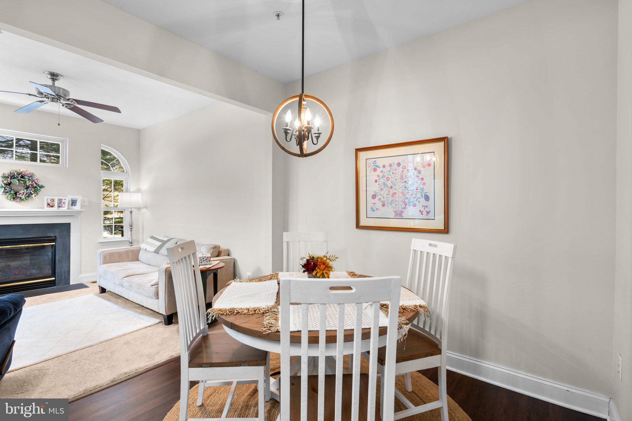 866 STONEHURST COURT