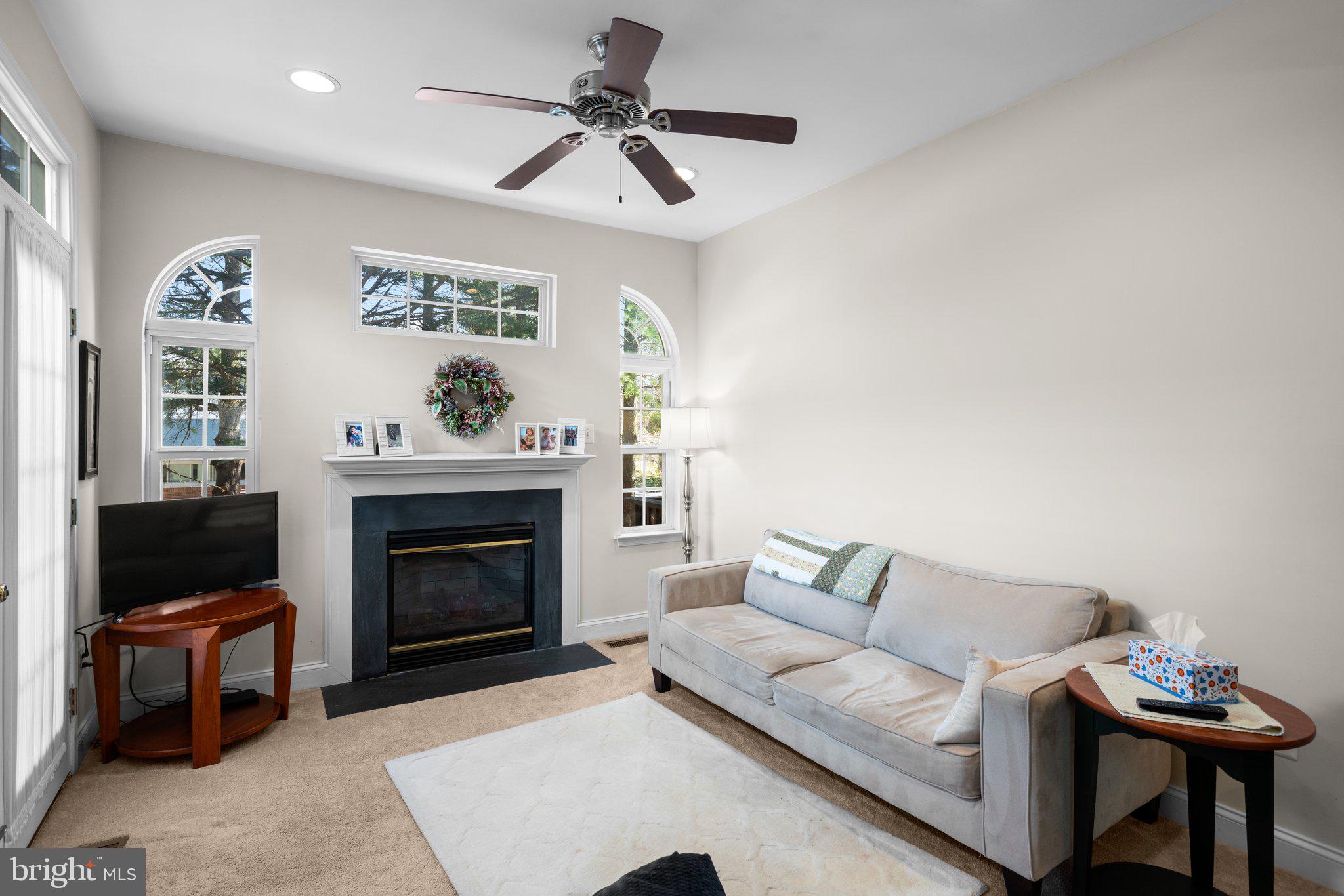 866 STONEHURST COURT