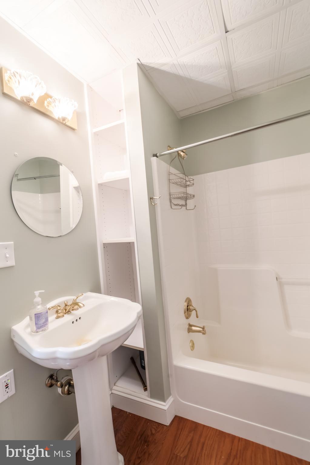 2721 HOWARD GROVE ROAD