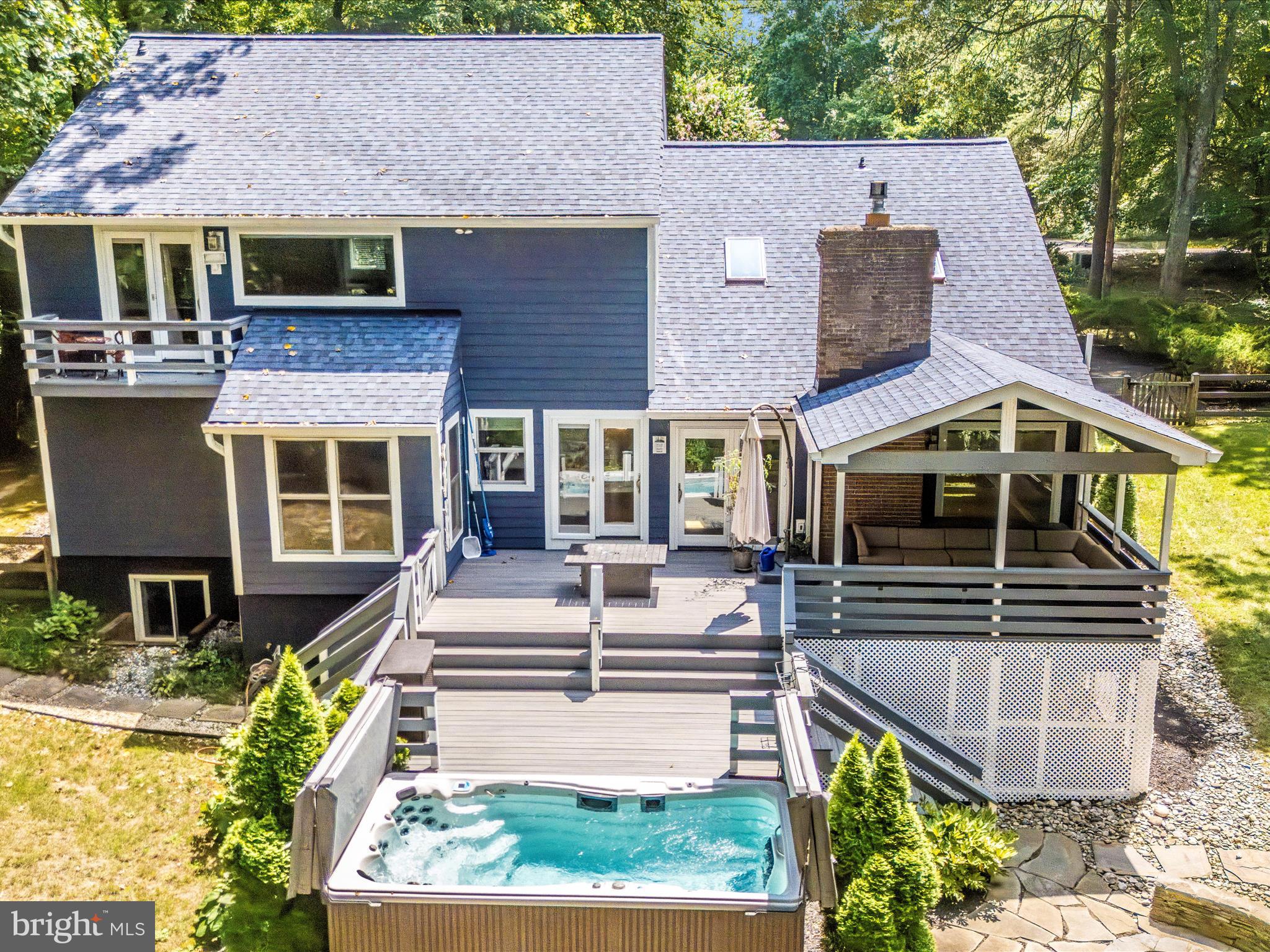 2020 JOHN HANSON OVERLOOK