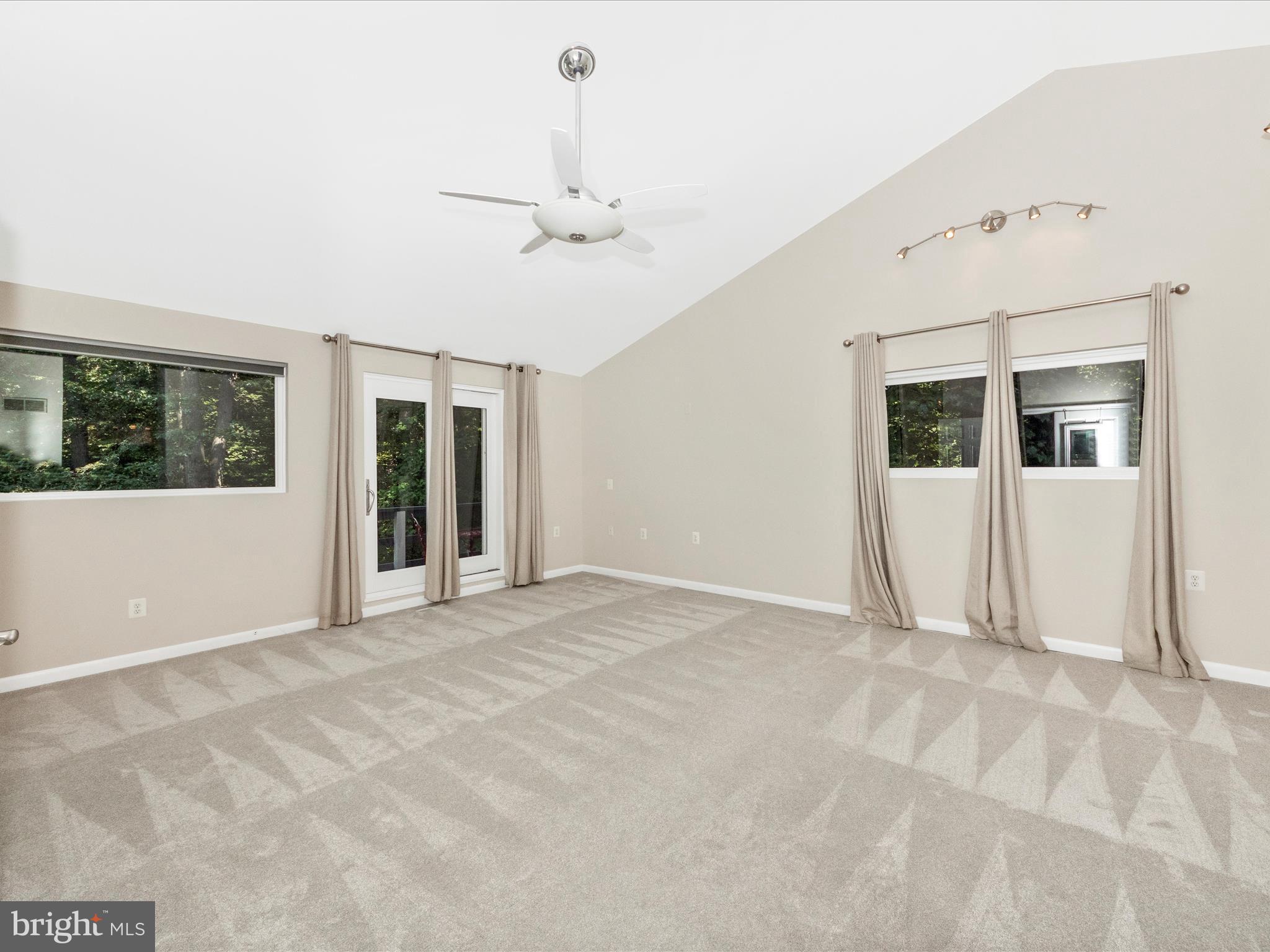 2020 JOHN HANSON OVERLOOK