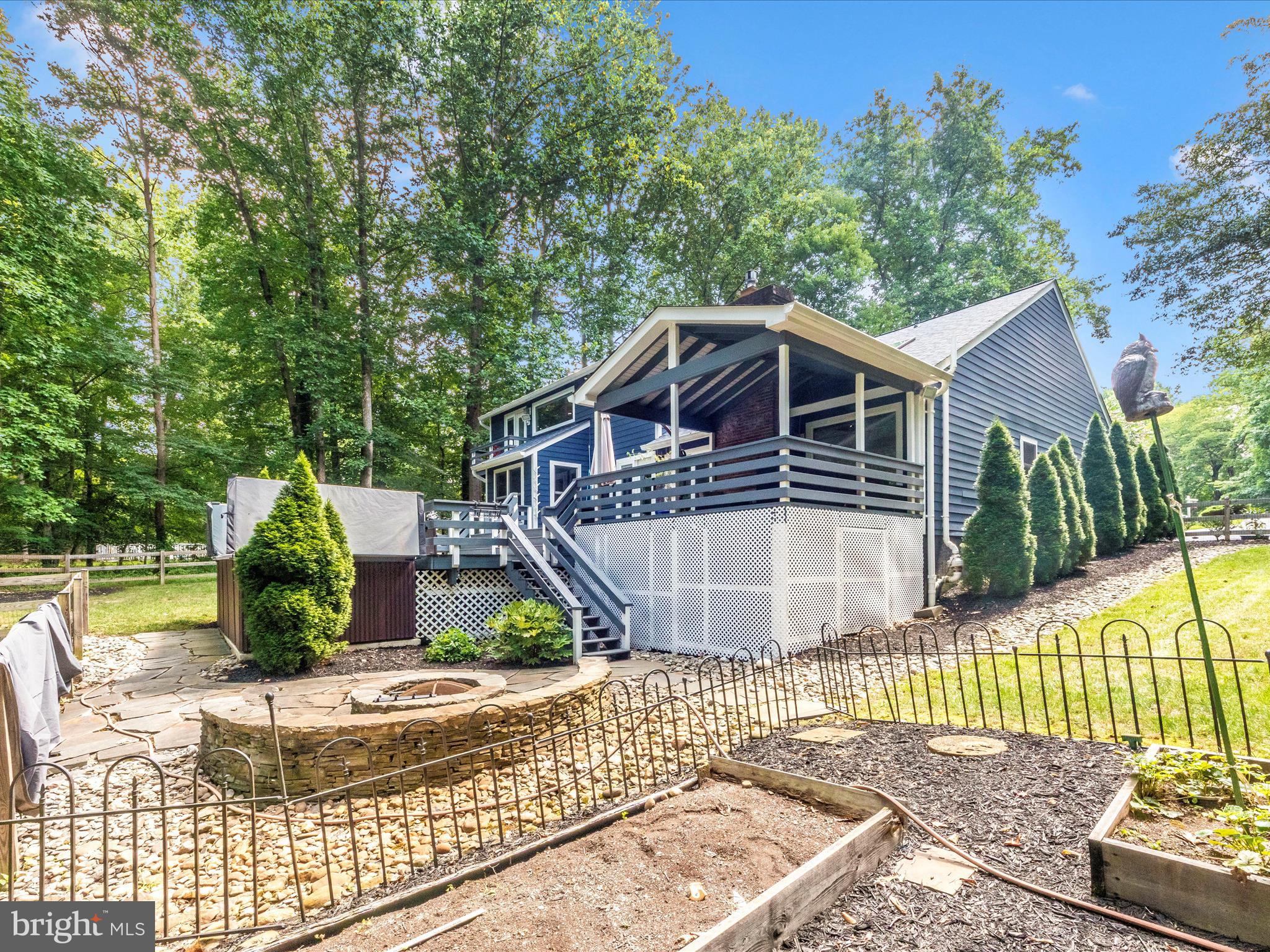 2020 JOHN HANSON OVERLOOK