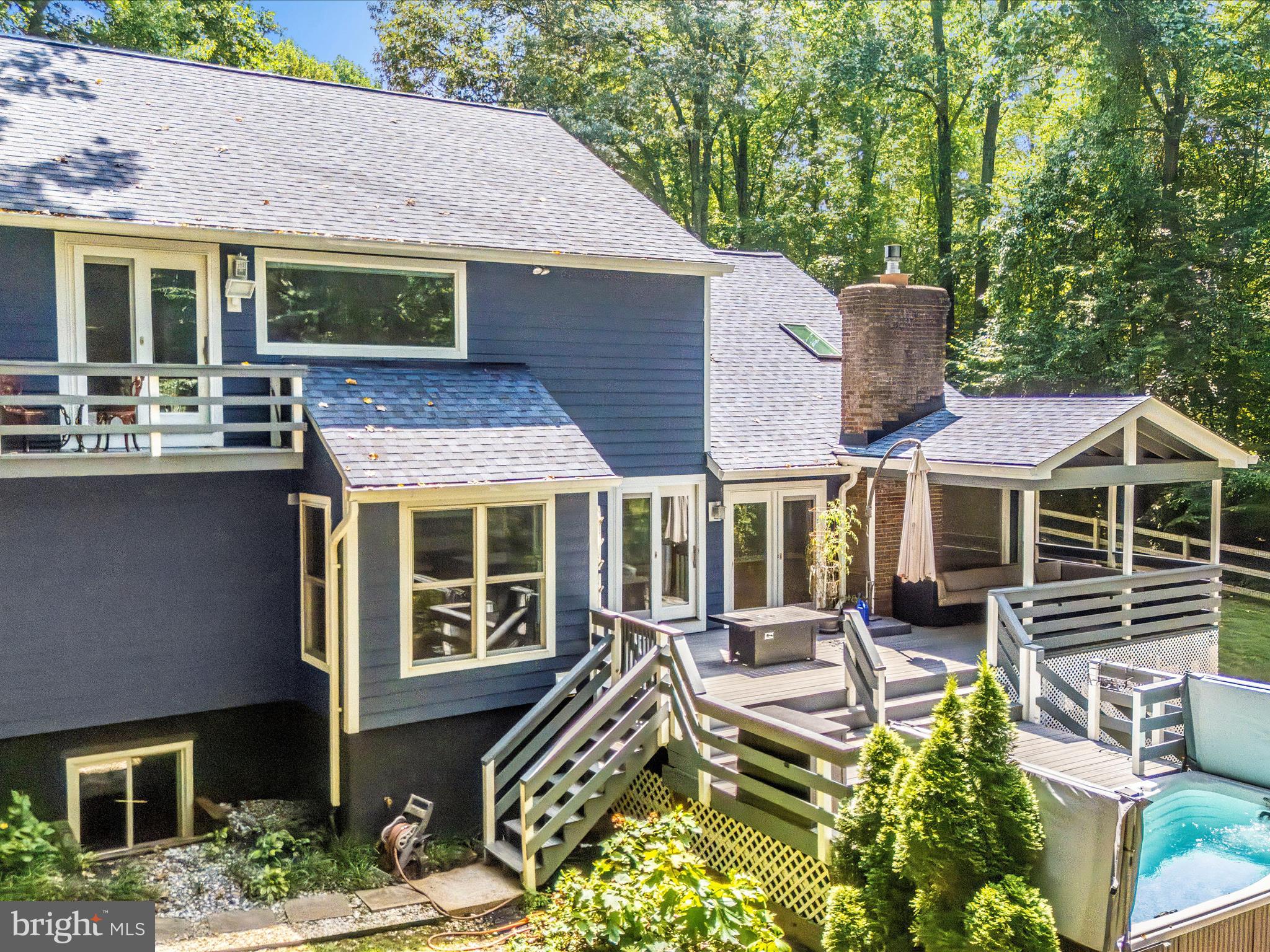 2020 JOHN HANSON OVERLOOK