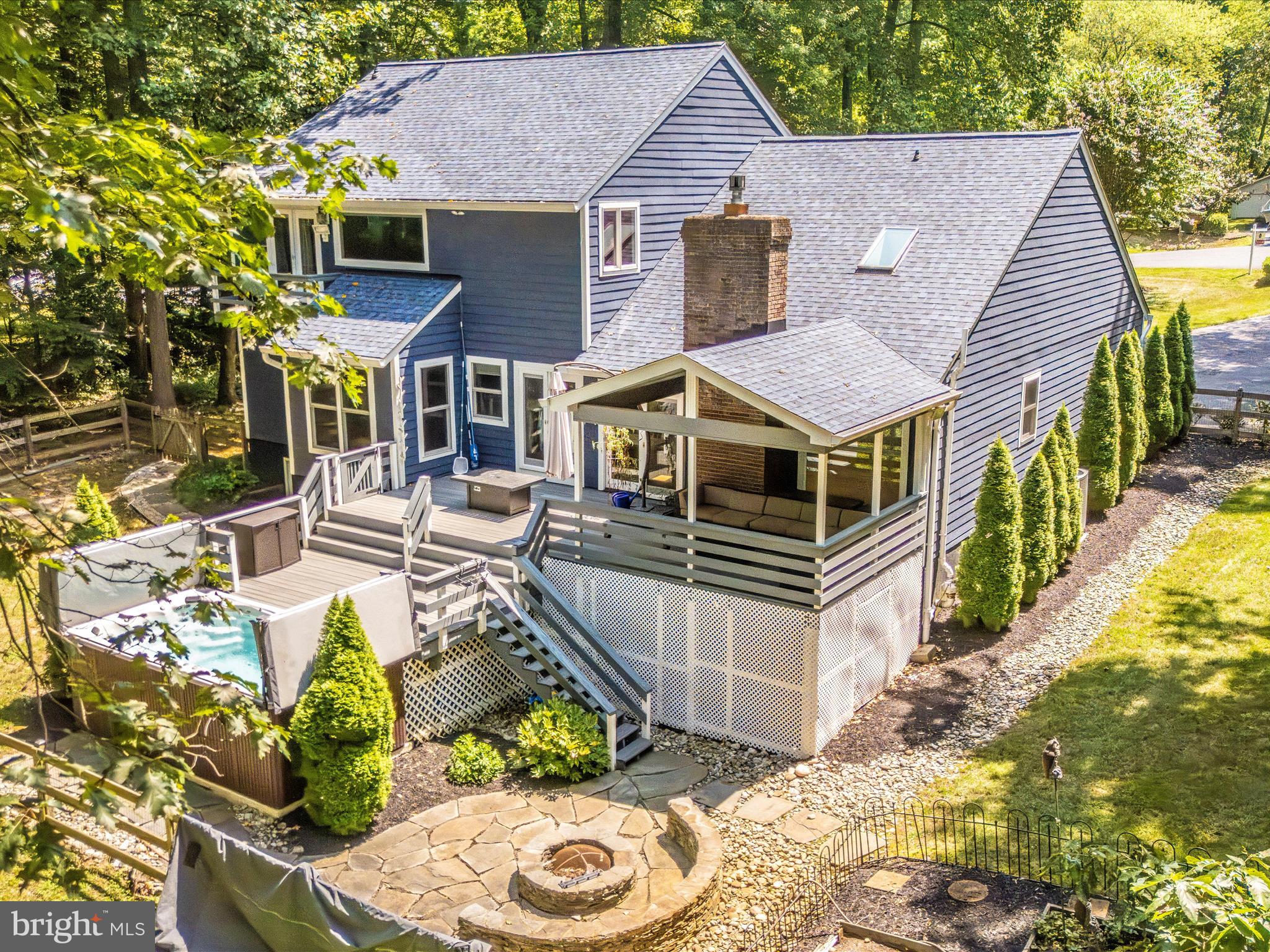 2020 JOHN HANSON OVERLOOK