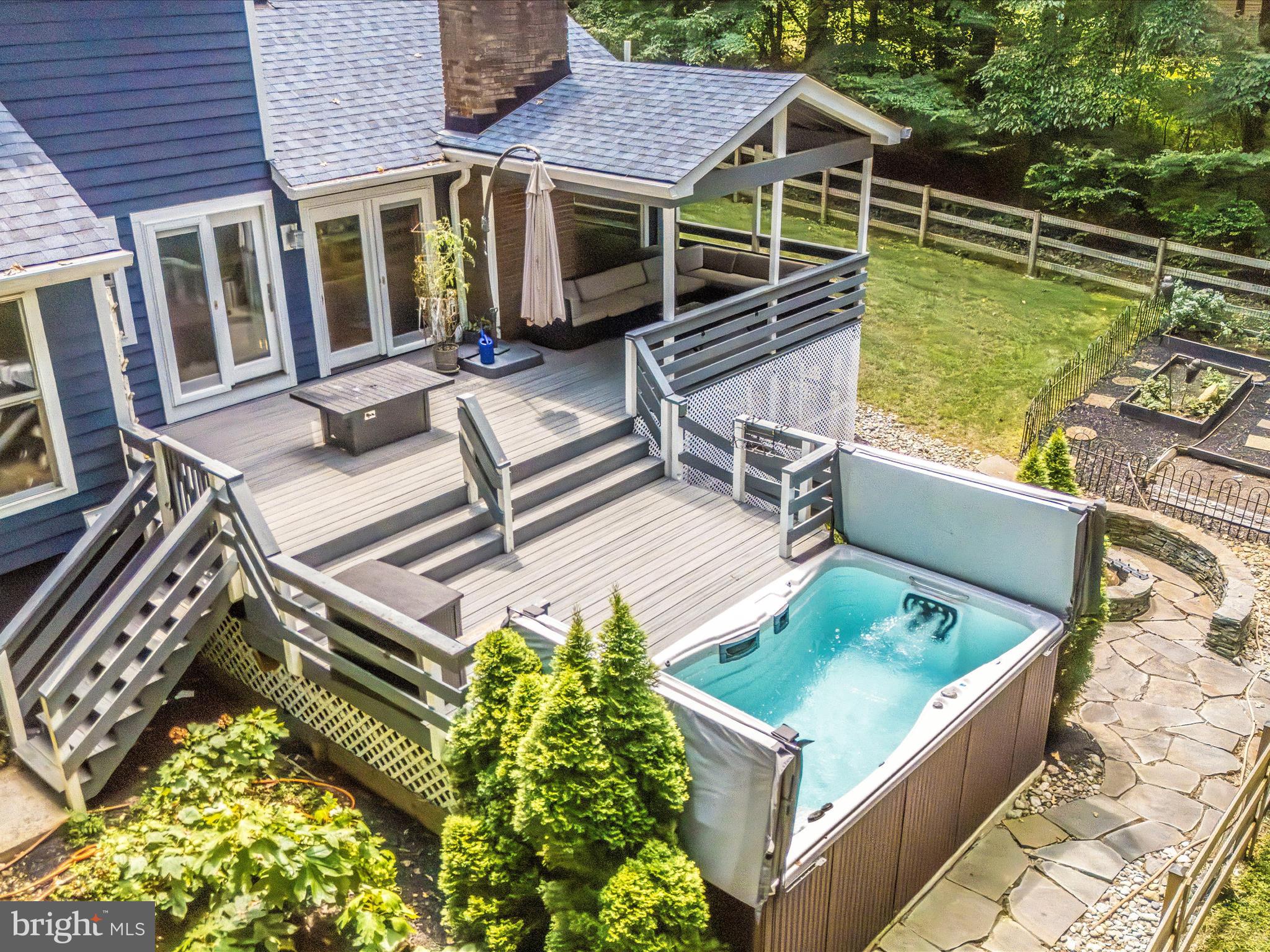 2020 JOHN HANSON OVERLOOK