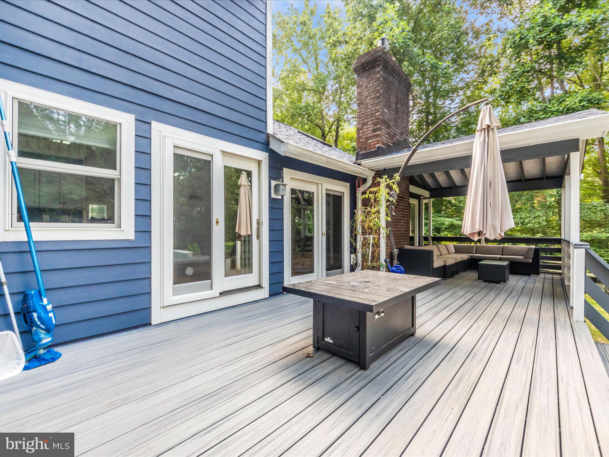 2020 JOHN HANSON OVERLOOK