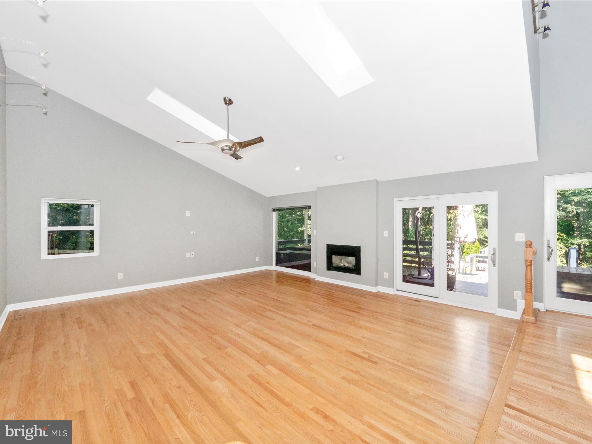 2020 JOHN HANSON OVERLOOK