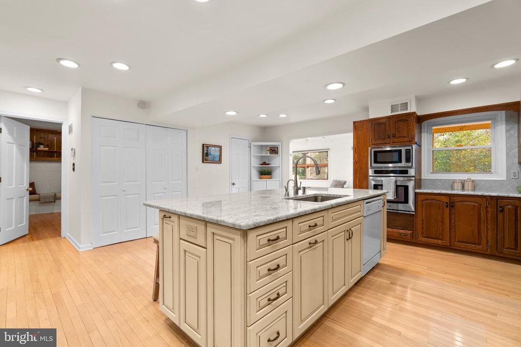1614 COMANCHE ROAD