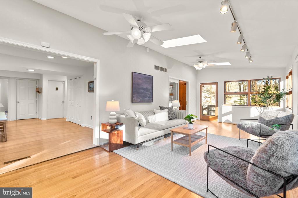 1614 COMANCHE ROAD