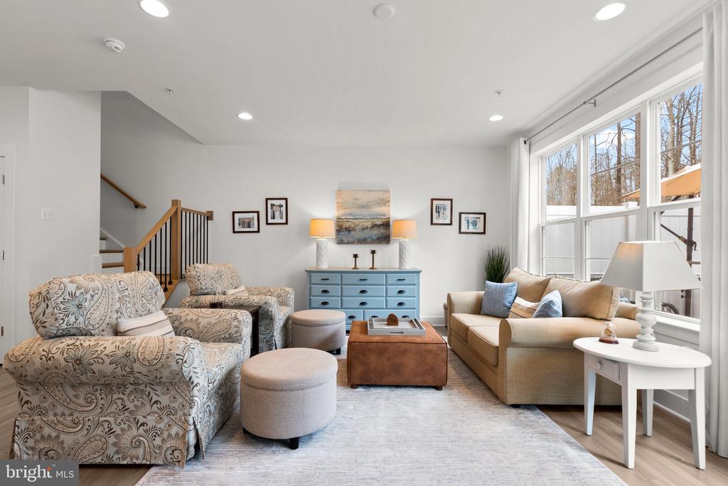 286 ALLUVIUM DR