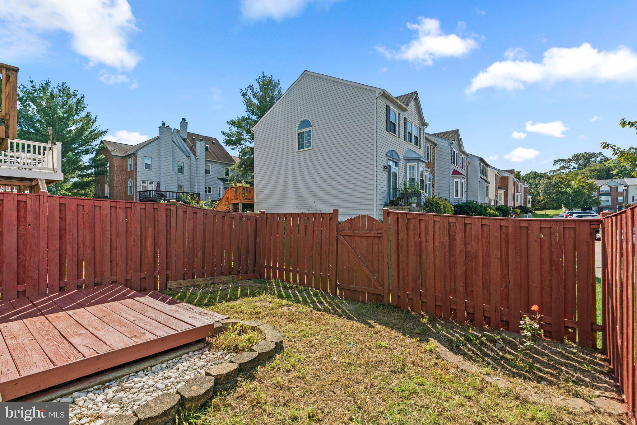 2124 COLONEL WAY