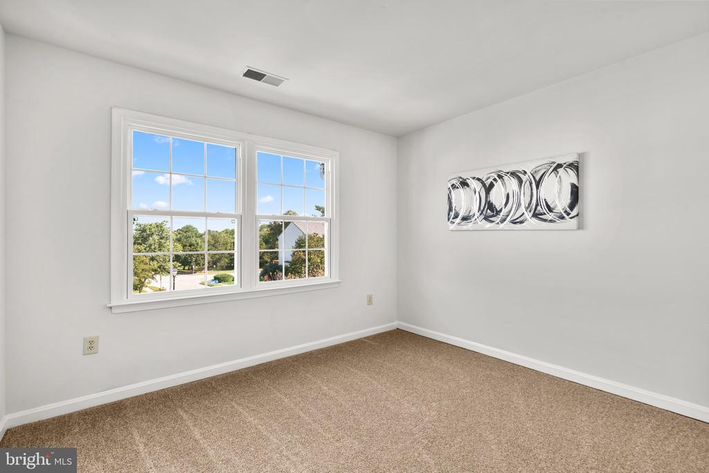 2124 COLONEL WAY