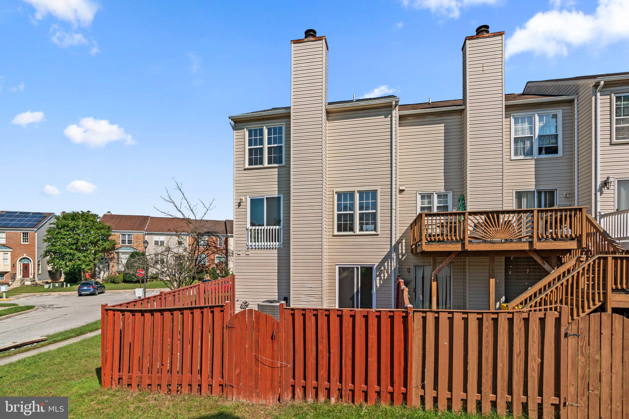 2124 COLONEL WAY