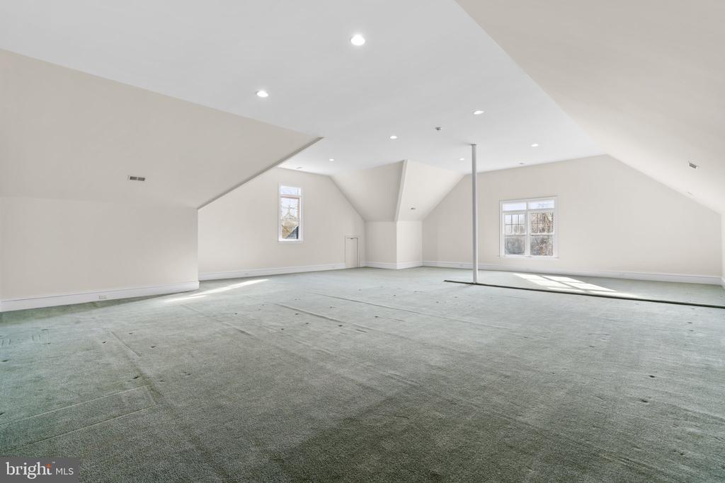 196 SOUTHDOWN ROAD