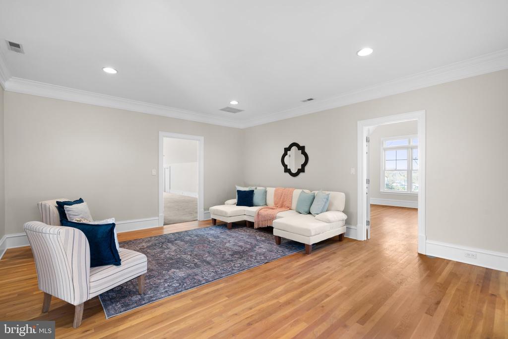 196 SOUTHDOWN ROAD