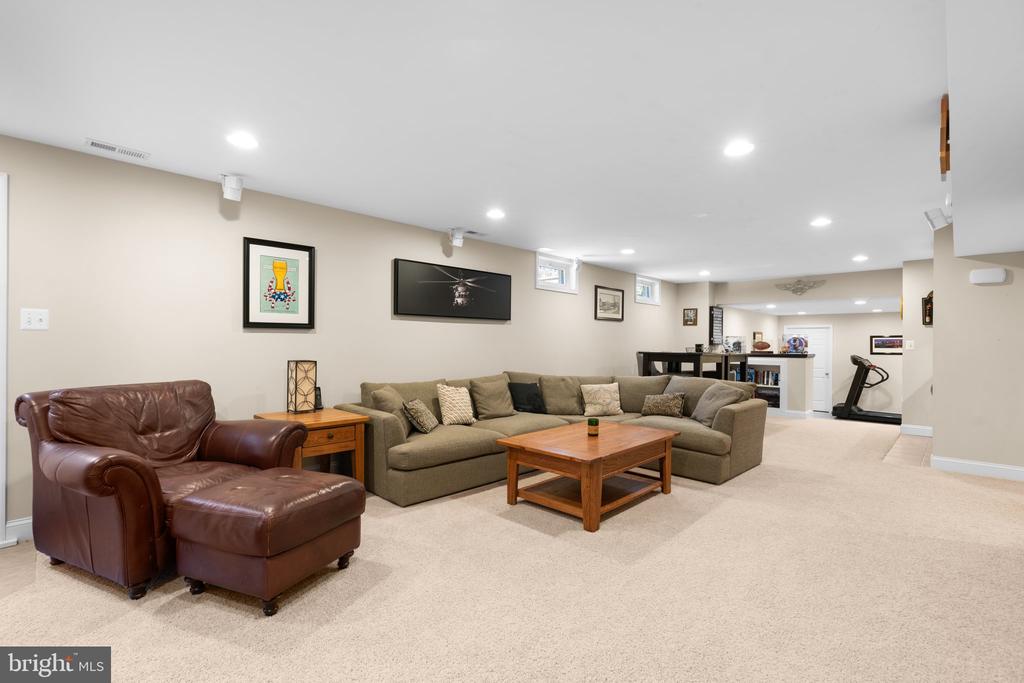 121 FORDHAM DRIVE