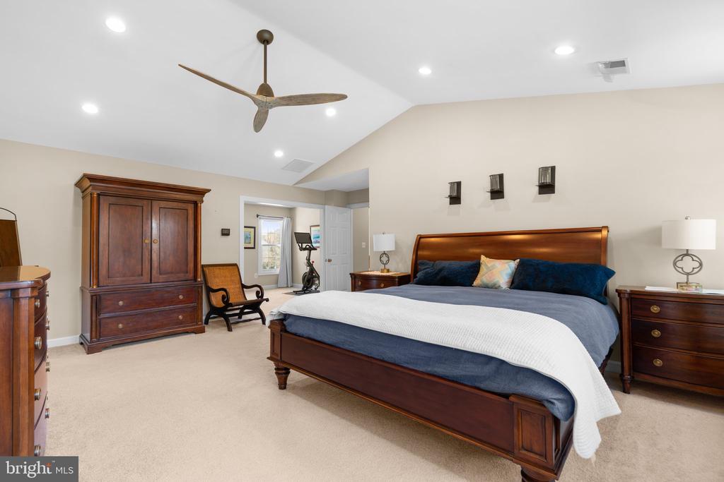 121 FORDHAM DRIVE