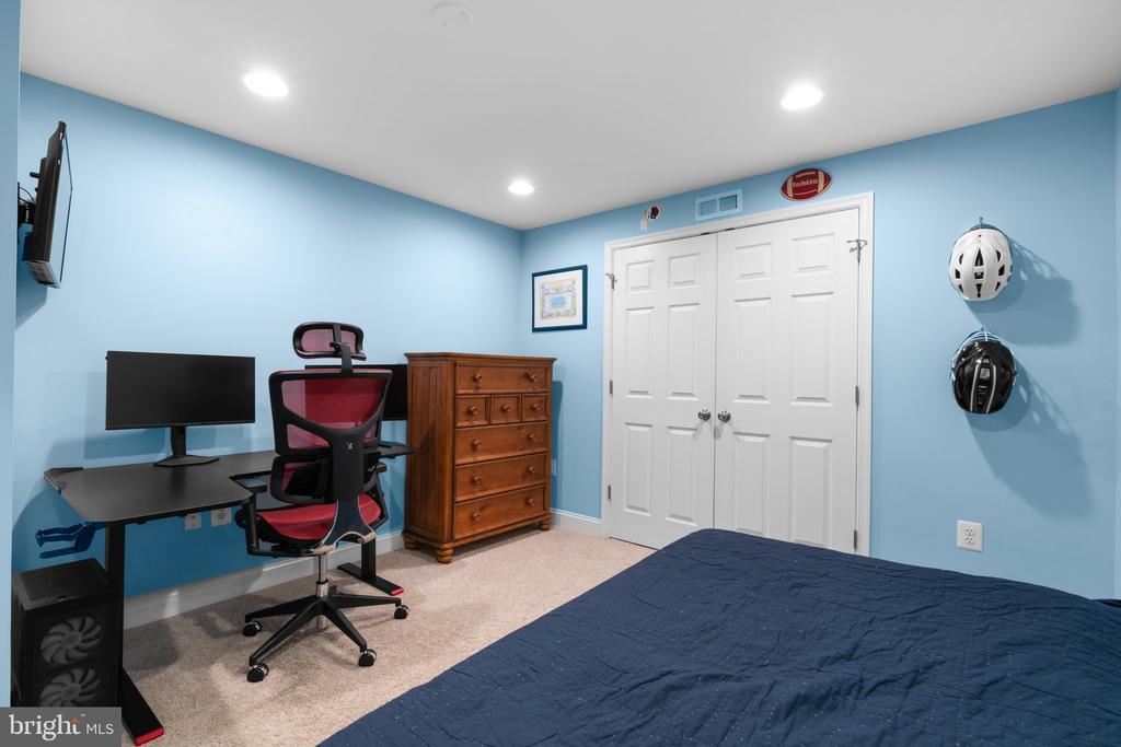121 FORDHAM DRIVE