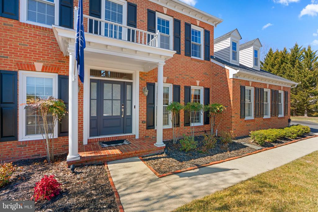 121 FORDHAM DRIVE