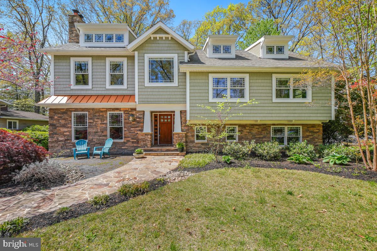 404 BEN OAKS DR WEST