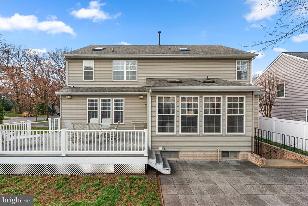 807 NORTHRIDGE WAY