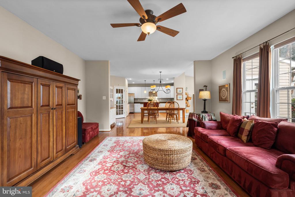 807 NORTHRIDGE WAY