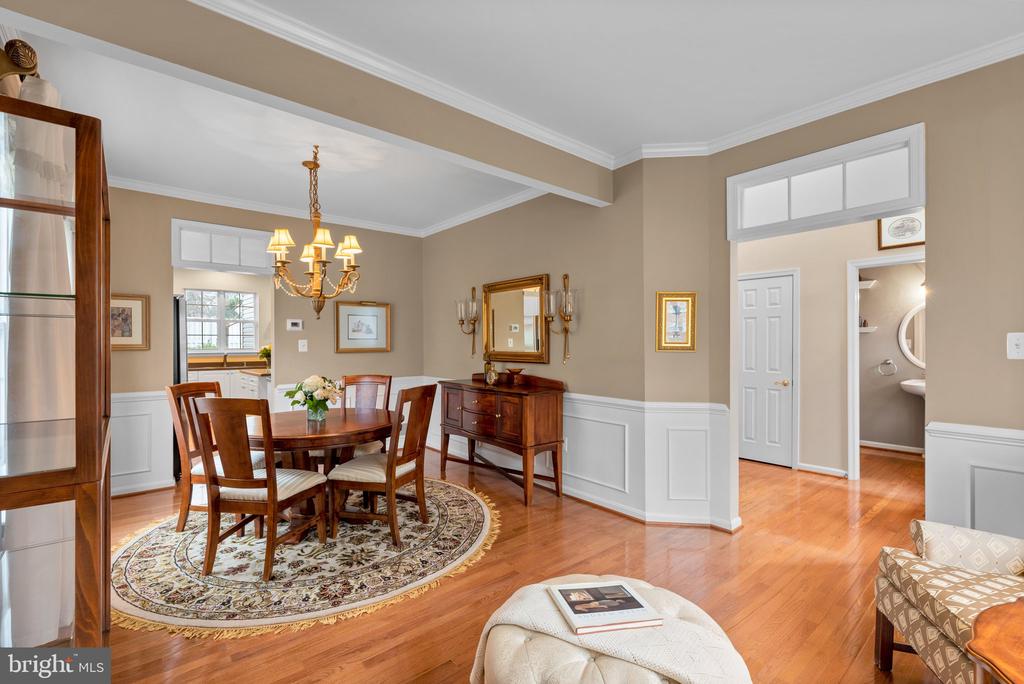 807 NORTHRIDGE WAY