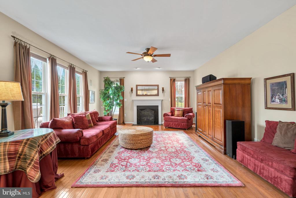 807 NORTHRIDGE WAY
