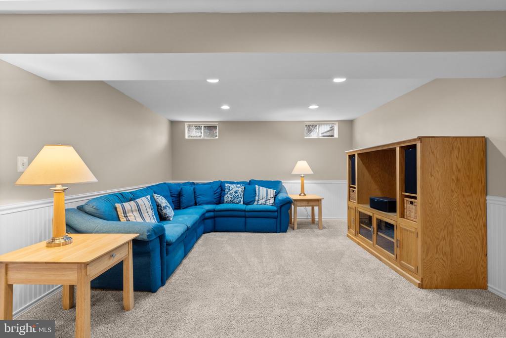 807 NORTHRIDGE WAY