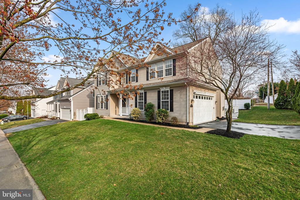 807 NORTHRIDGE WAY