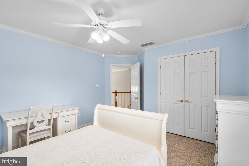807 NORTHRIDGE WAY