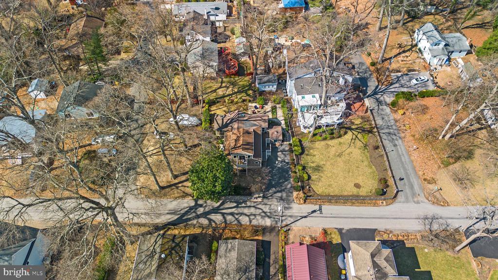 720 N RIVERSIDE DRIVE